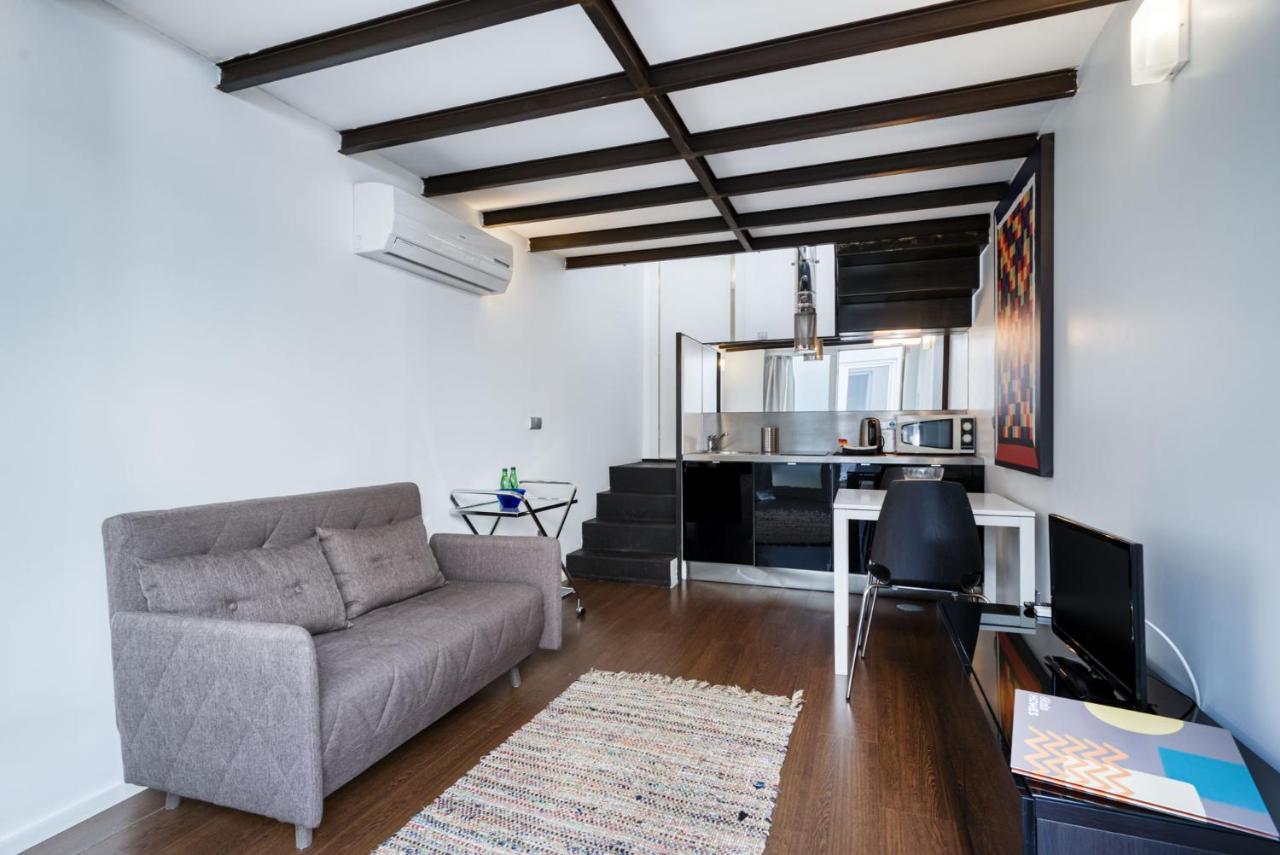 Fine Arts Studios By Olala Homes Porto Luaran gambar