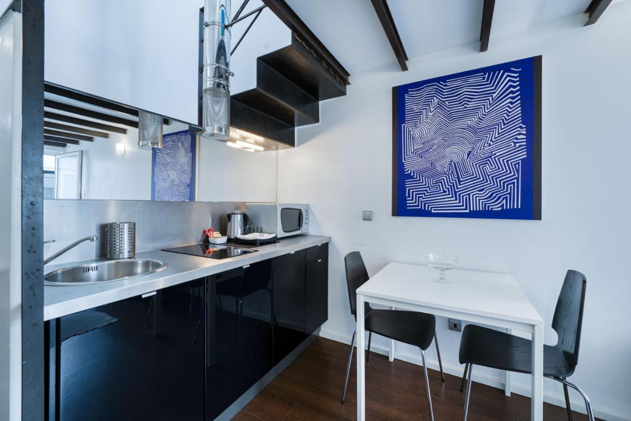 Fine Arts Studios By Olala Homes Porto Luaran gambar
