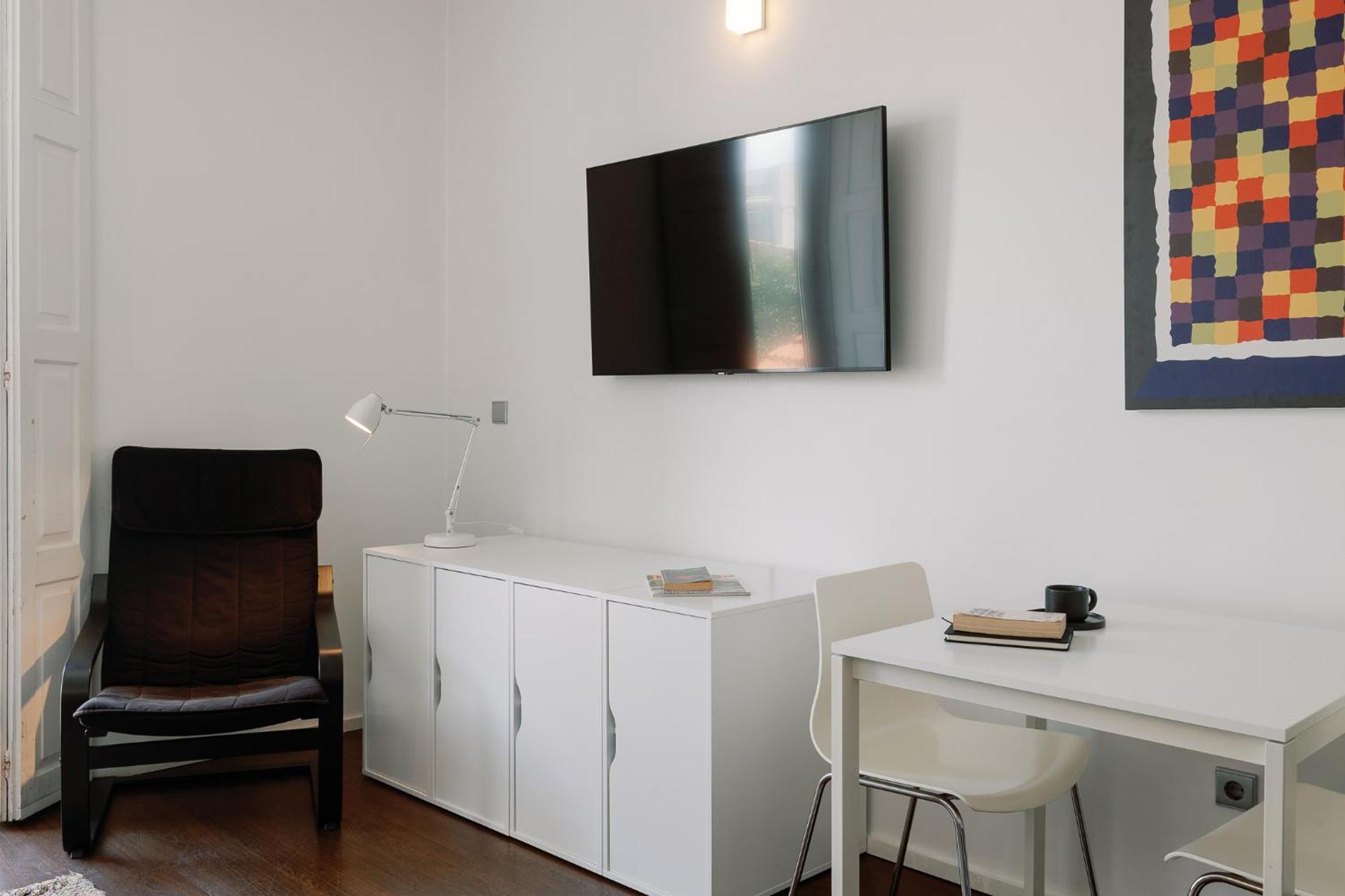 Fine Arts Studios By Olala Homes Porto Luaran gambar